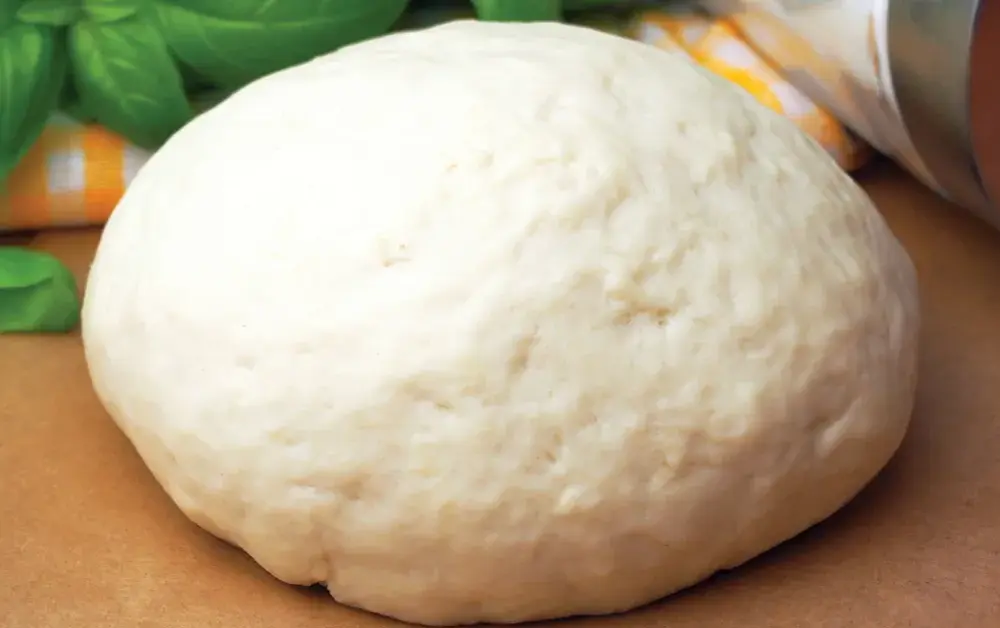 Jak rozmrozić ciasto na pizzę w 5 łatwych krokach bez błędów