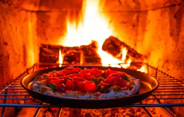 Sztuka robienia własnej pizzy – idealne ciasto na pizze