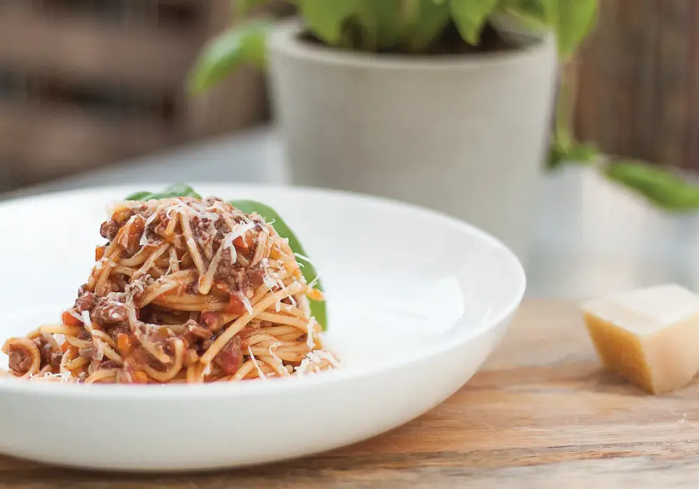 Najlepsze włoskie sosy do spaghetti, które zachwycą Twoje podniebienie