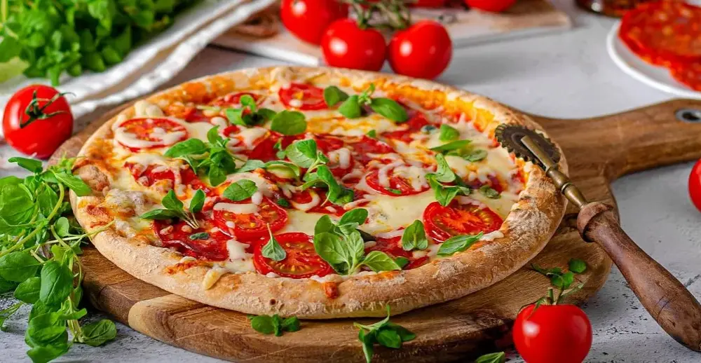Jak zrobić pizzę: 8 prostych kroków do idealnej pizzy domowej
