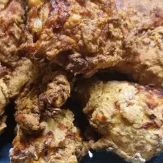 Kurczaki jak w KFC: Przepis na idealnie chrupiącego kurczaka w domu