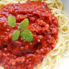 Pyszne spaghetti z mięsem mielonym, które zachwyci każdego smakosza