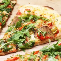 Jak podgrzać pizzę: 5 sprawdzonych metod na chrupiący smak
