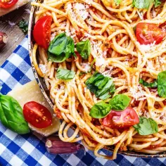 Proste i pyszne wege spaghetti bolognese – tradycyjne smaki bez mięsa