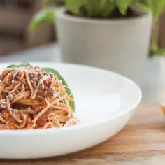 Najlepsze włoskie sosy do spaghetti, które zachwycą Twoje podniebienie