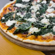 Czy pizza jest lekkostrawna? Odkryj, jak ją przygotować zdrowo