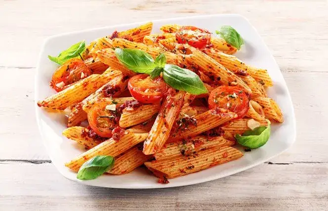Zdjęcie Penne al pomodoro - prosty przepis na pyszny włoski makaron