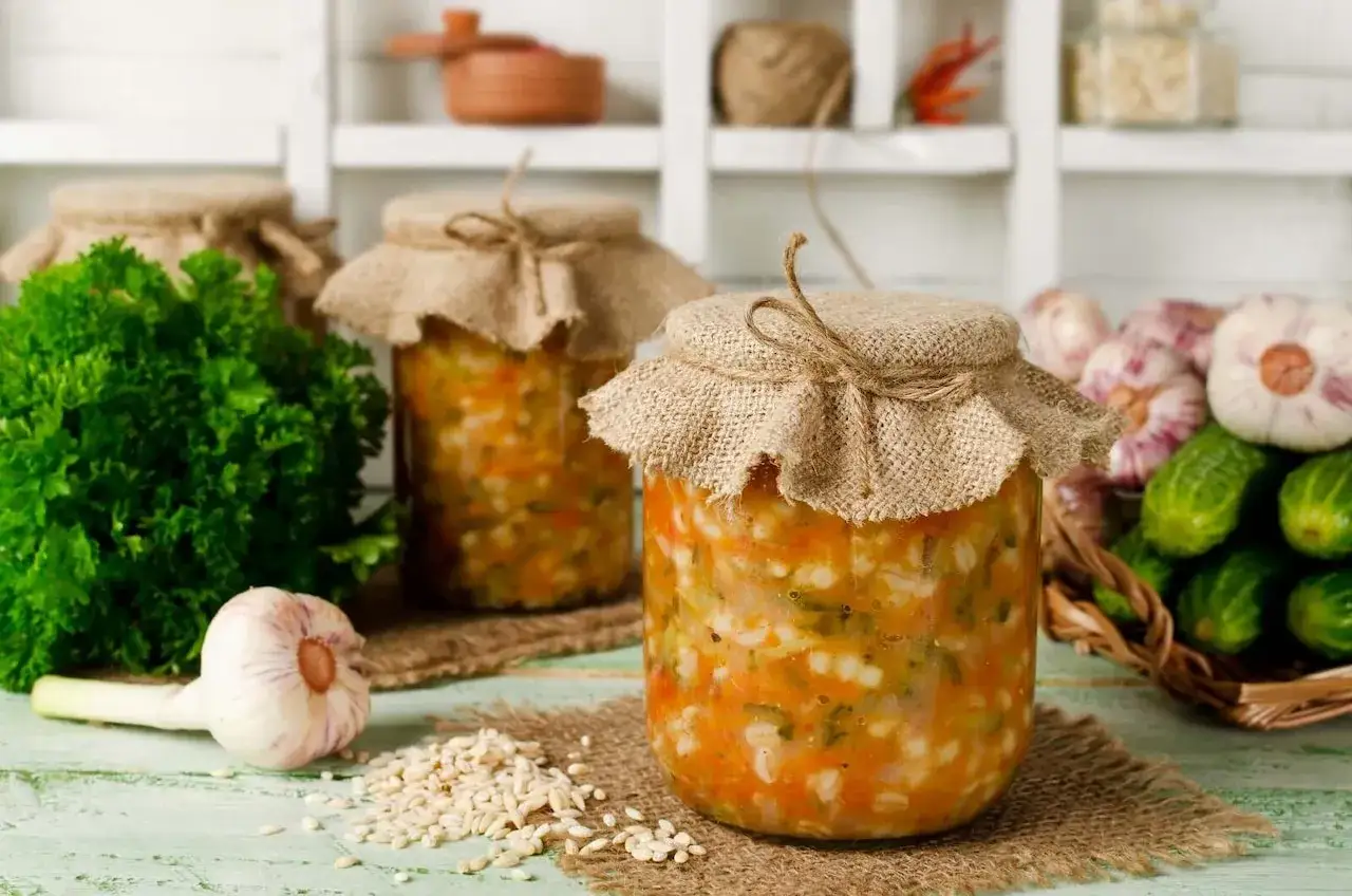 Zdjęcie Jak przechować zupę w słoiku, aby nie straciła smaku i świeżości