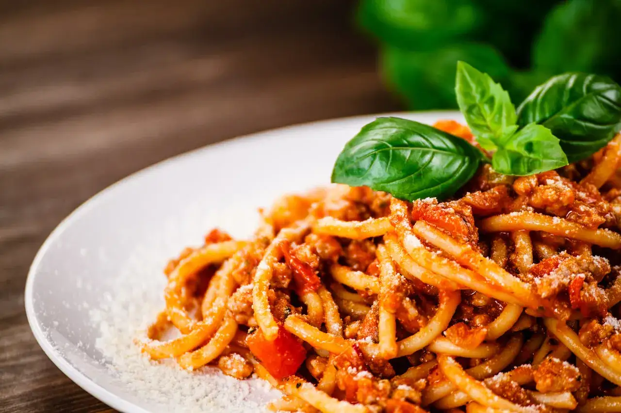 Zdjęcie Jak zrobić makaron spaghetti: proste przepisy na idealne danie