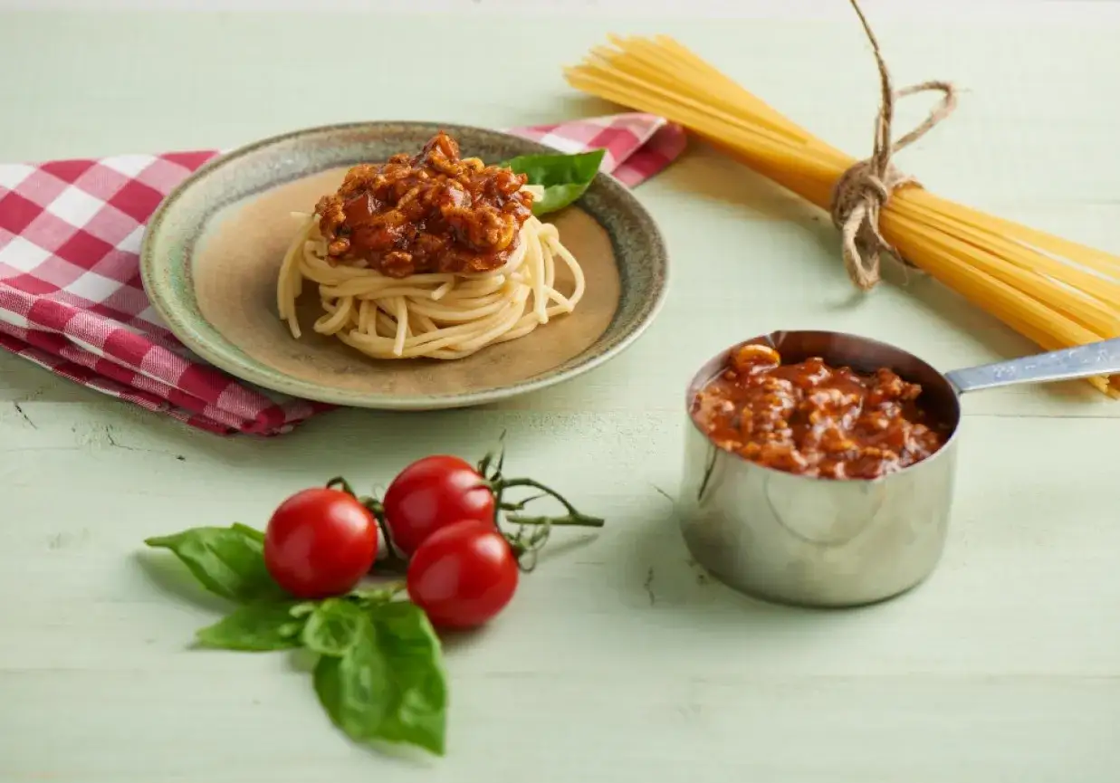 Zdjęcie Jak bezpiecznie zamrozić sos do spaghetti z mięsem - poradnik