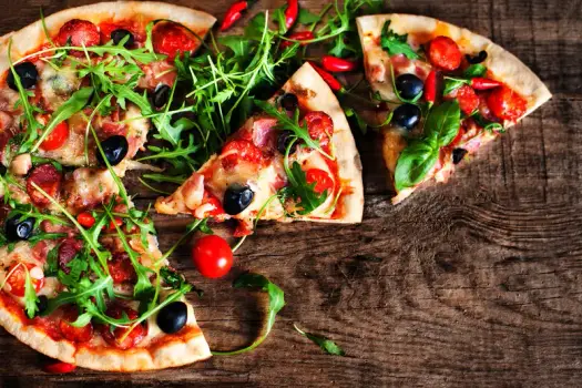 Jak podgrzać pizzę w piekarniku, aby nie straciła smaku i chrupkości